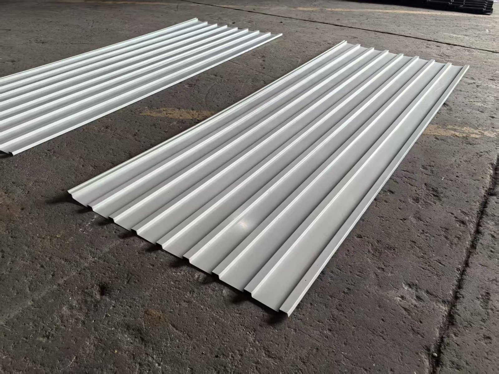 Metal Roofing Sheet (2)