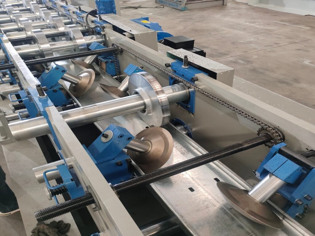 purlin machine