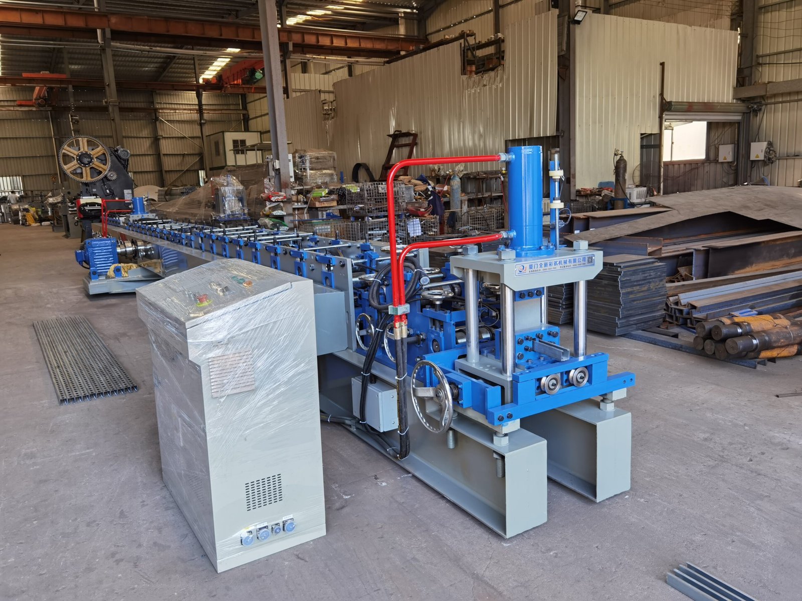 solar channel roll forming machine