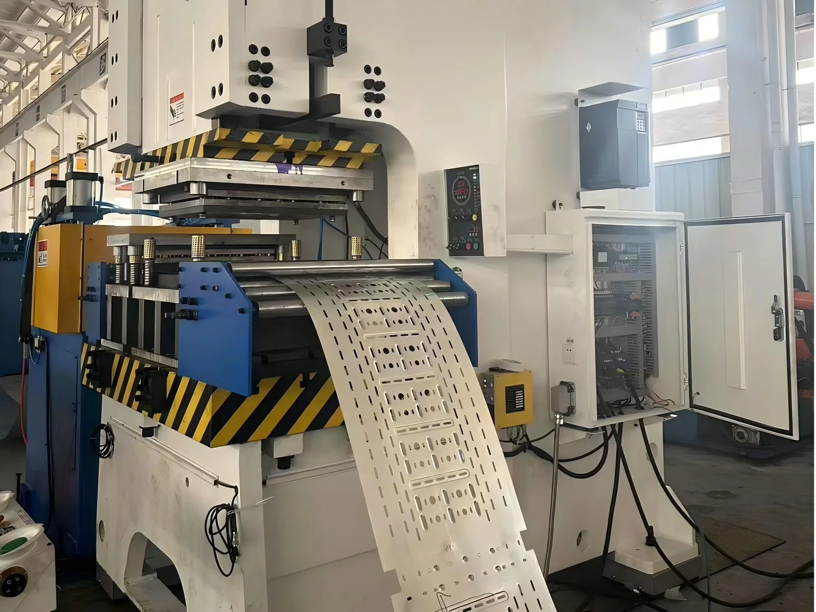 Cable Tray Roll Forming Machine for Türkiye - Image 4